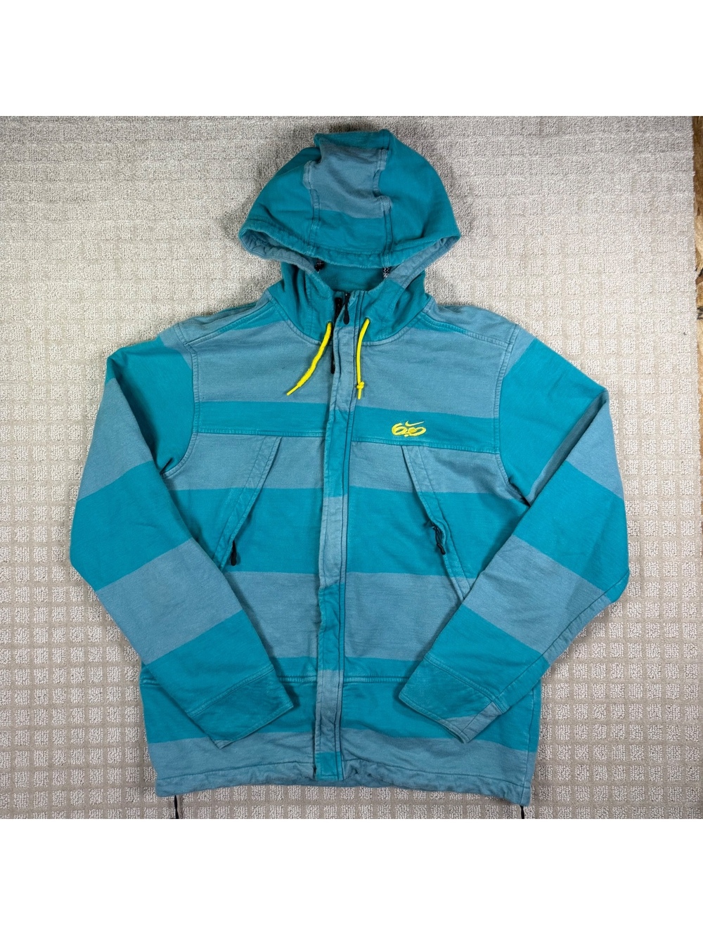 Nike 6.0 striped zip-up hoodie size XL